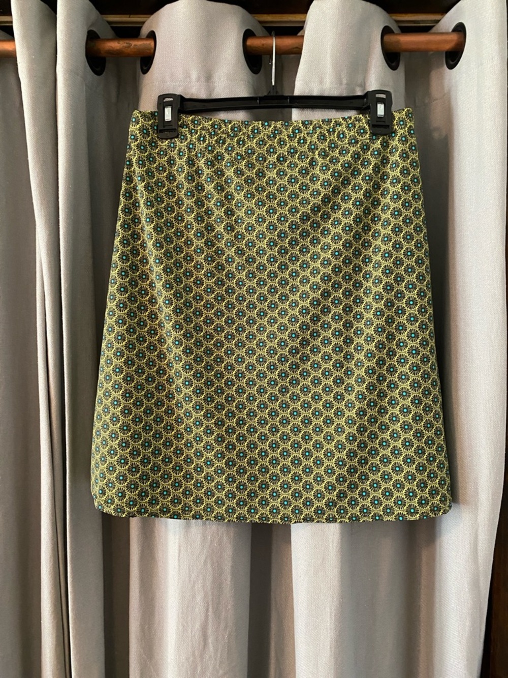 Athleta Olive Green Geometric A-Line Swim Cover Skirt, Women’s Size Medium